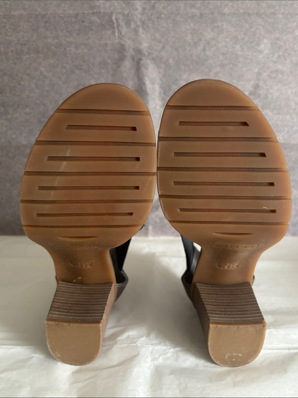 The FLEXX Stacked Heels Bronze 8.5 - Picture 5 of 6